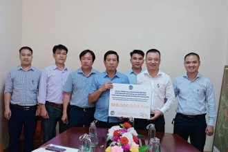 The Management Board of Phong Nha – Ke Bang National Park received funding of Ceva Animal Health Vietnam Co., Ltd. to support the rearing of seven tigers